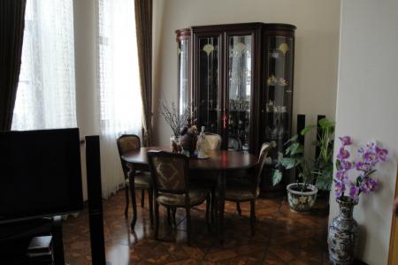 Двухкомнатные апартаменты с эксклюзивным балконом на Чайкоского