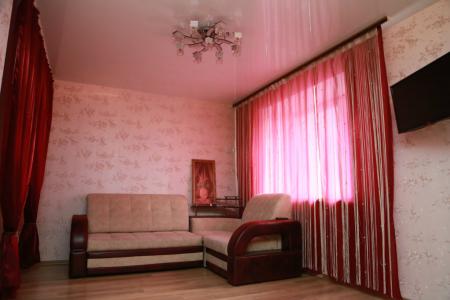 Сдам однокомнатную квартиру студия возле Лётной Академии УВАуГА,Воинская Часть на Тухачевского.