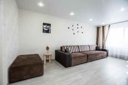 EasyRent двухкомнатная квартира в центре города