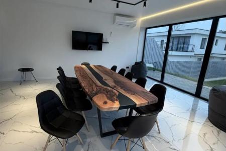 Этот дом создан для тех, кто любит собираться большой компанией