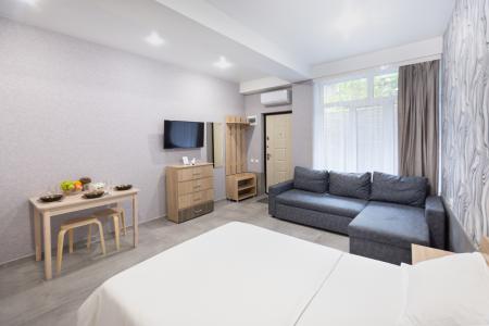 Однокомнатные Улучшенные апартаменты в 10 минутах пешком до моря