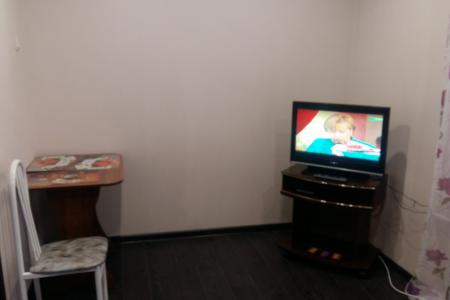 Чистая уютная малогабаритная двухкомнатная квартира в южной части города