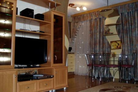 Отличная квартира в Ленинском, рядом супермаркет, магазины