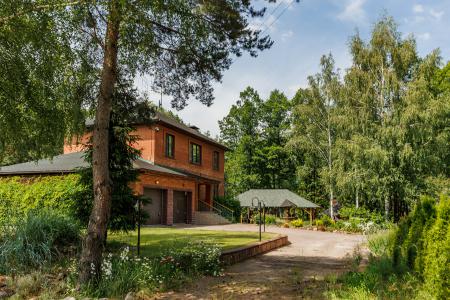 Уютный дом с баней и бассейном