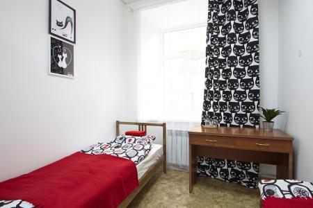 Cat House на Марата