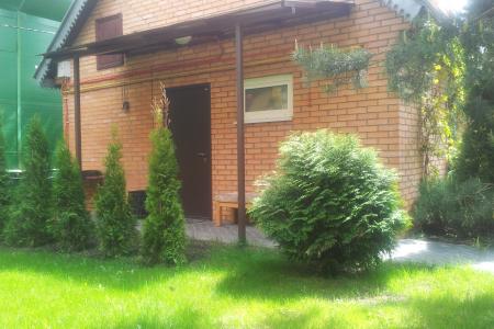 Домик на сутки до 4 человек.