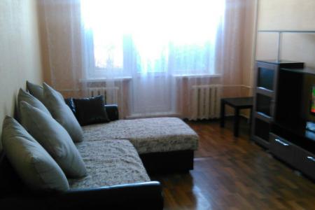 Однокомнатная квартира напротив метро Яшьлек