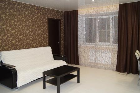 Сдаю 2 комнатную квартиру посуточно