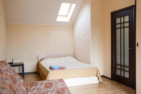 Однокомнатная квартира на переулке Каракозова 10