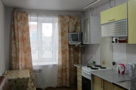 Новая квартира возле "Ледовой арены"