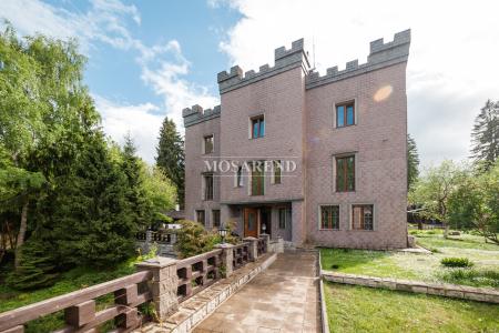 Коттедж на 70 человек