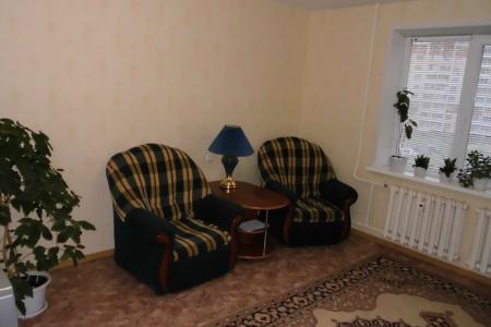 трехкомнатная возле ледового дворца