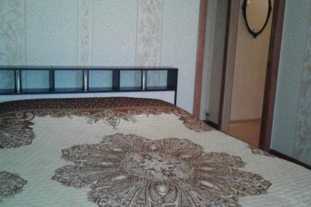 2-хкомнатная напротив входа в Курортный парк(Пушкинская галлерея)