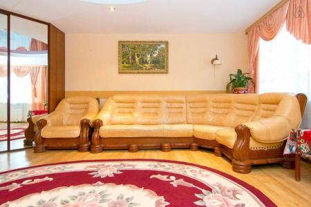 Двухкомнатная квартира возле ЖД Вокзала