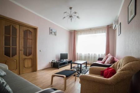 Современная квартира с новой мебелью на 40 лет Октября