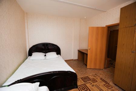 Квартира посуточно 15 мкр, 5а