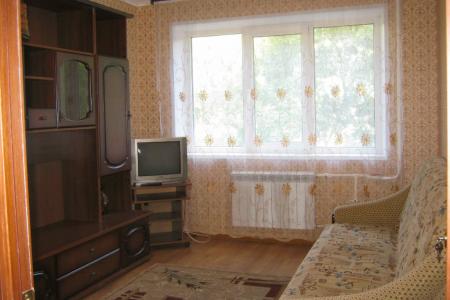 Сдаю 1 к. кв. на Урицкого, 20, посуточно