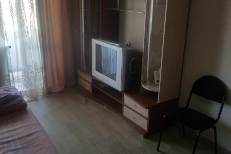 Уютная, мебелированная квартира в центре города. Для проживания есть все!!!