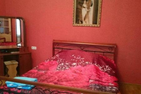 Большая двухкомнатная квартира в центре