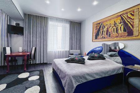 Студия «LUX» центр 107 квартал 3 дом