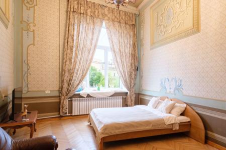 Квартира OrangeApartments24 в центре города напротив канала!