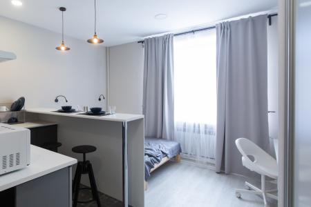 Студия в центре города, в историческом доме с хорошим ремонтом.