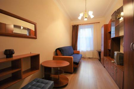 3-к квартира, 70 м², 3/6 эт.