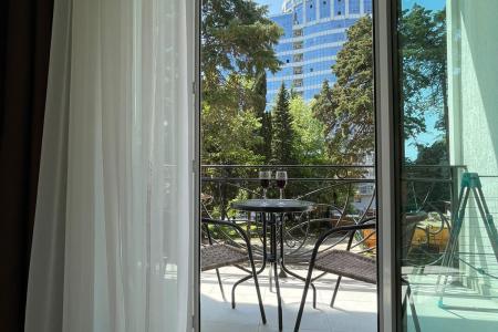 Новая квартира от собственника в центре Сочи рядом с морем