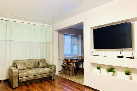 Вся инфраструктура города в шаговой доступности ( 5 мин )