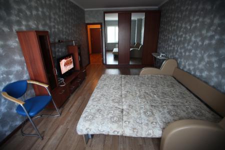 Отличная квартира в элитном доме.Рядом Аура,Лента,автовокзал,жд вокзал,аэропорт,ДИ Нефтяник