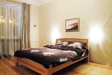 Двухкомнатная квартира в самом центре города Минска по ул.Кирова,4