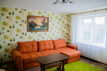 Аккуратная и чистая 2-х комнатная квартира со свежим ремонтом в центре