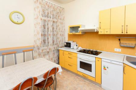 Квартира у метро Восстания