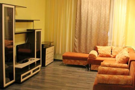 Трёхкомнатная квартира возле ЖД-вокзала