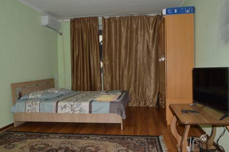 1 к. квартира  Советская\Тыныстанова,  ночь-1100,сутки-1400.
