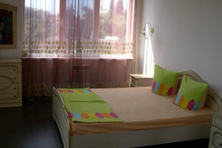 2-комн. квартира, центр, до моря 5 минут