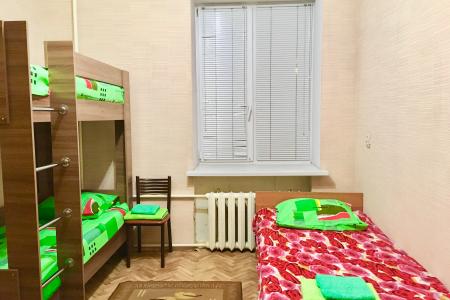 Хостел на Петра Комарова