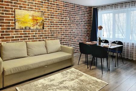 Уютная евро-двушка с новым дизайнерским ремонтом в центре города!