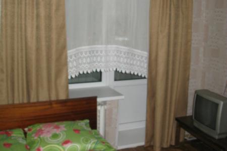 Сдаю отличную двухкомнатную квартиру в самом центре города