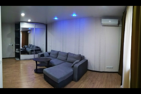 Однокомнатная квартира ,находится не далеко от площади рядом вокзал