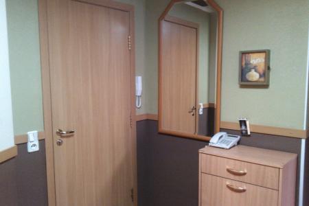 Работаем не первый год трёхкомнатная квартира в центре для достойного отдыха