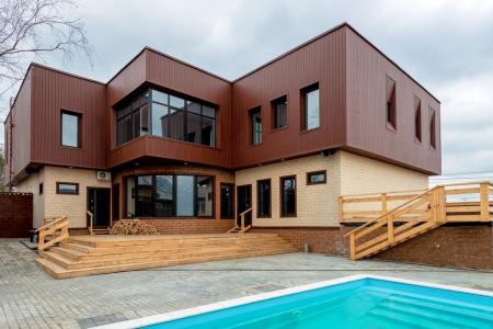 LOFT 1000м на 100чел бассейн на улице