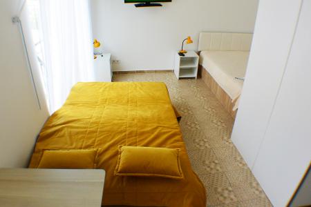 Студия для 3 гостей.