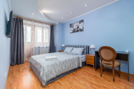 Sutki Rent у Театральной площади у Удельной