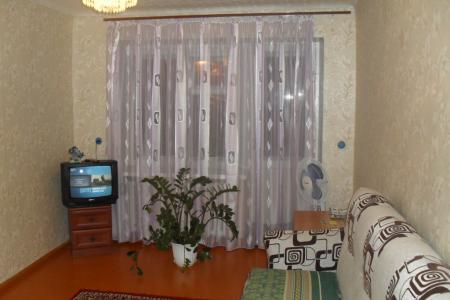 ОДНОКОМНАТНАЯ КВАРТИРА ОКОЛО  СУДОСТРОИТЕЛЬНОГО КОЛЛЕДЖА