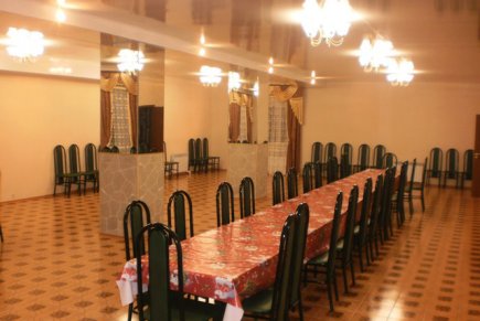 Коттедж вместимостью до 100 человек