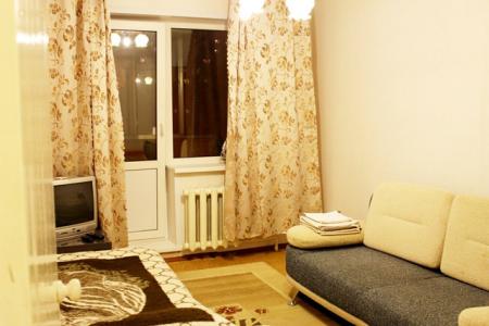 Однокомнатная квартира по ул. С.Дерябиной, 30 (Микрохирургия глаза, ЦСМ)