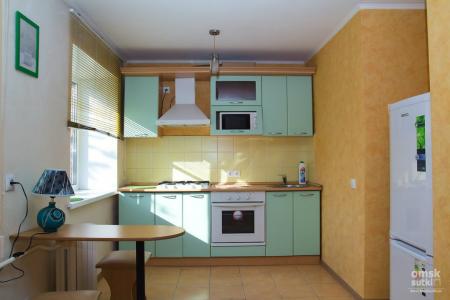 Двухкомнатная квартира возле кинотеатра им. Маяковского