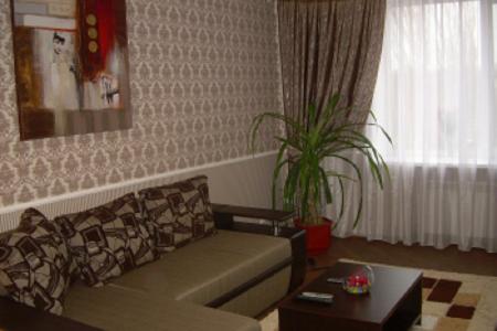 Отличное место! Прекрасная двухкомнатная.