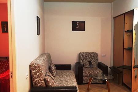 Двухкомнатная квартира на проспекте Саят-Новы